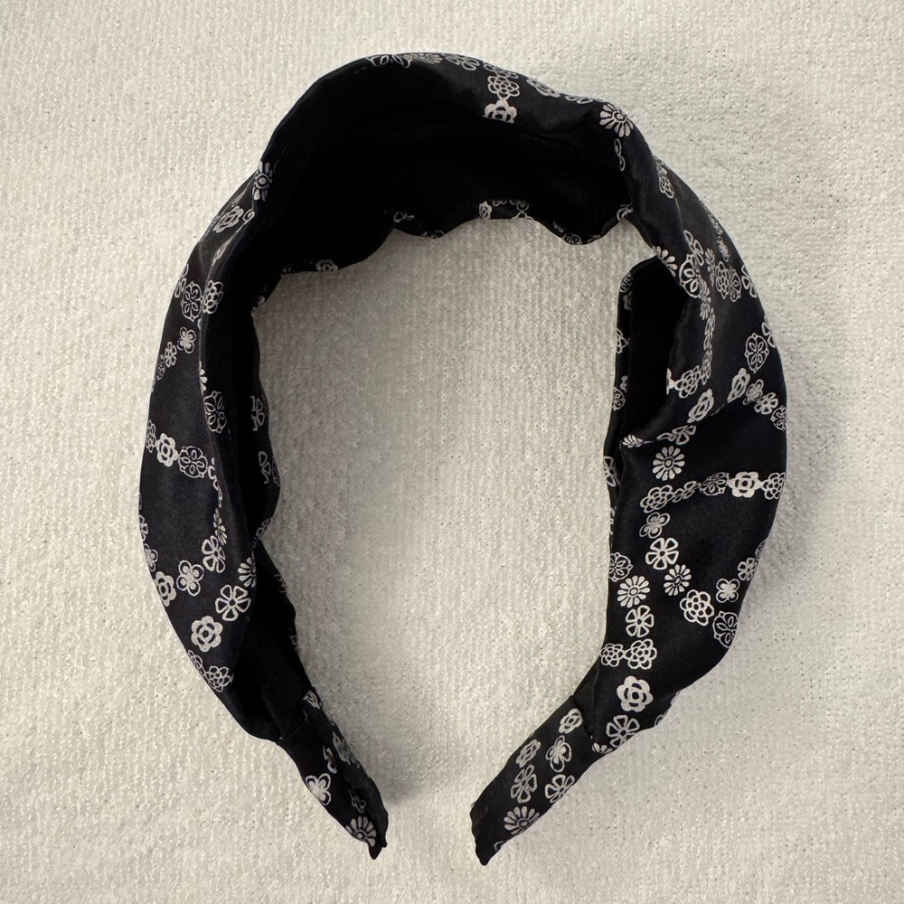 Rare Rachel Weissman Black Headband with White Floral Peace Print